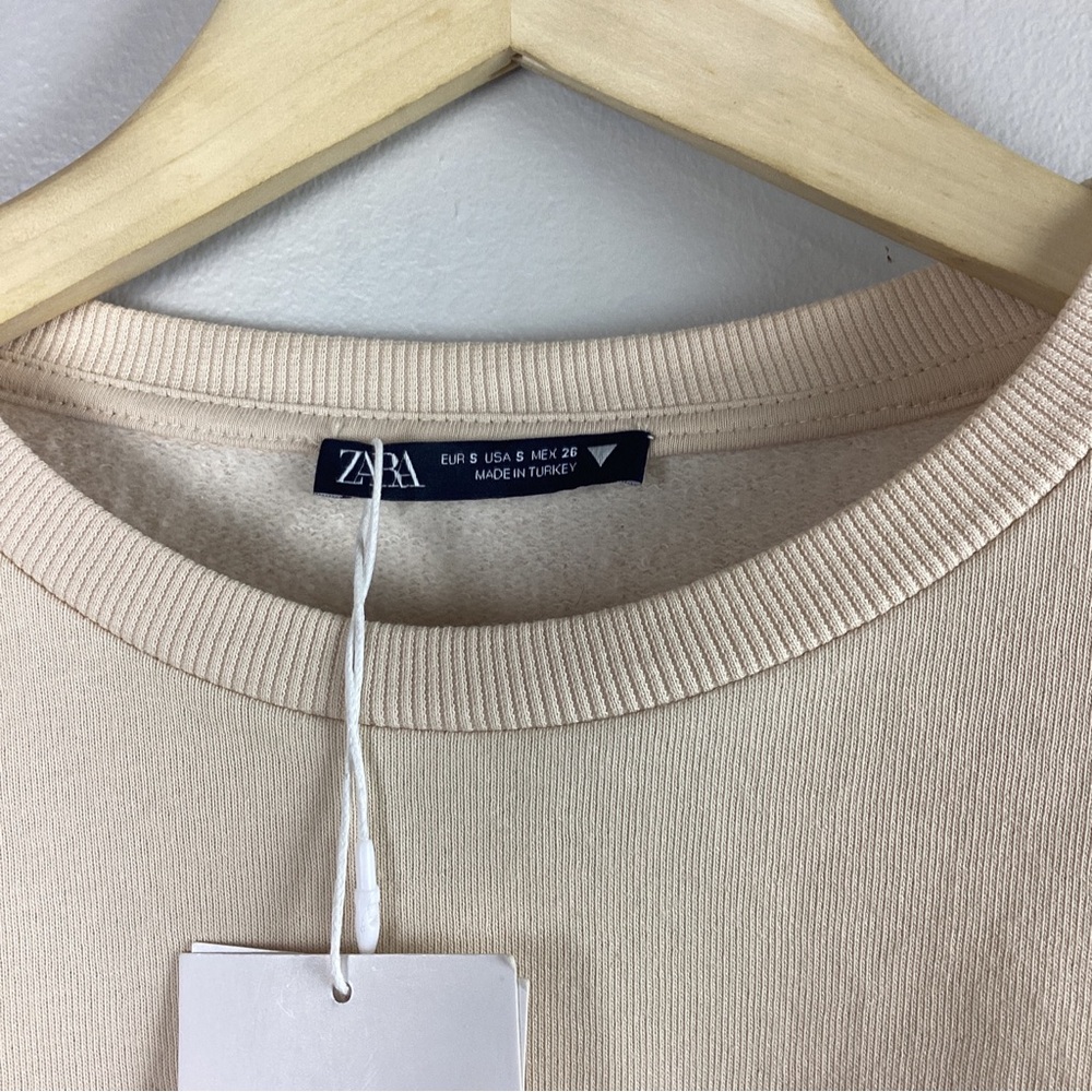 Zara Women’s Puff Sleeve Beige Cropped Crew Neck Pullover Sweatshirt Top S - NWT - Picture 2 of 10